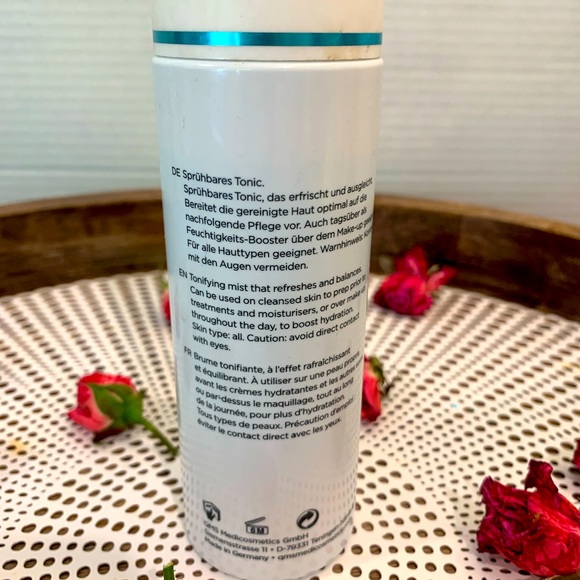 FULL SIZE QMS Medicosmedics Hydrating Boost 6.76 fl oz - Picture 2 of 5